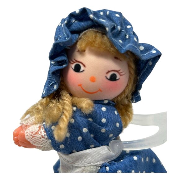 Vintage 1980s Clip on Pencil Hugger Holly Hobbie Style Doll Blue Dress Bonnet - Picture 7 of 11